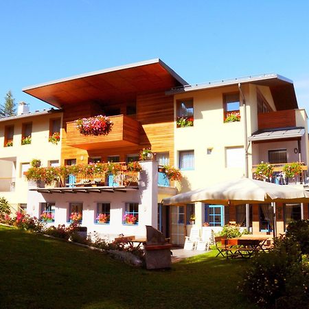 Garni Enrosadira Hotel Vigo di Fassa Luaran gambar