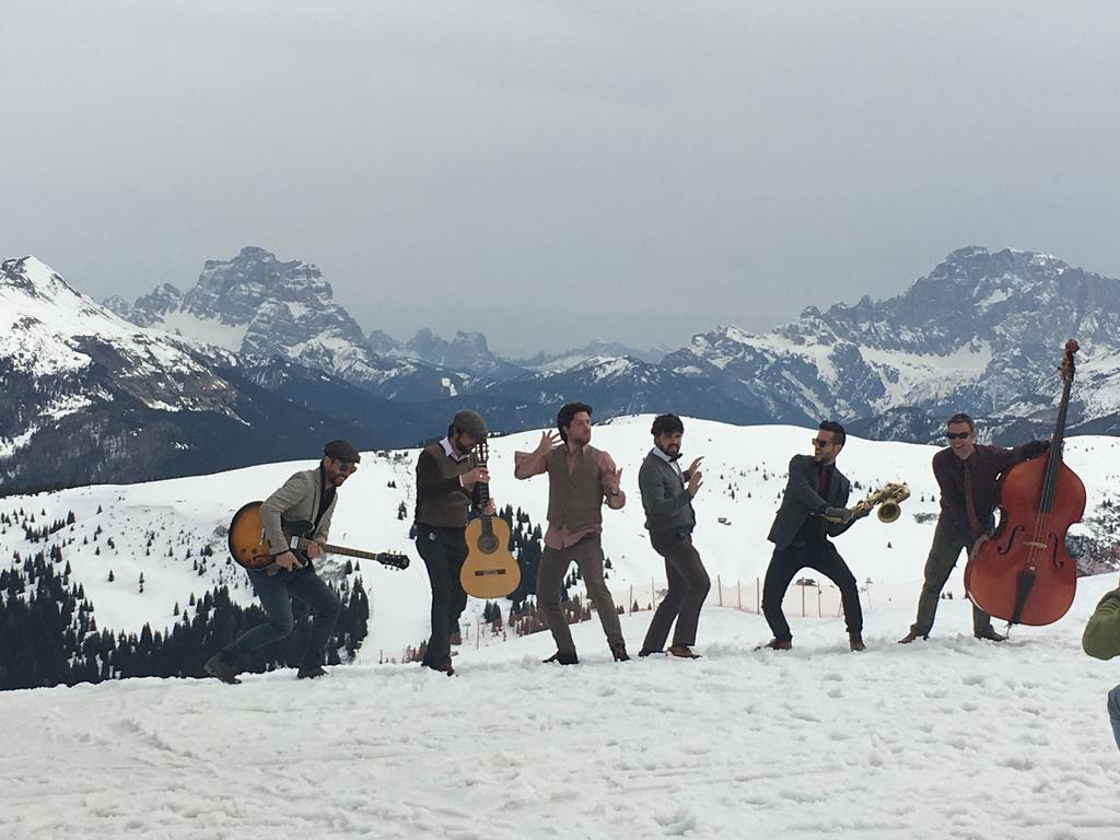 Garni Enrosadira Hotel Vigo di Fassa Luaran gambar
