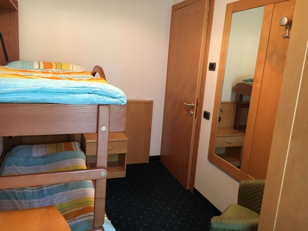 Garni Enrosadira Hotel Vigo di Fassa Luaran gambar