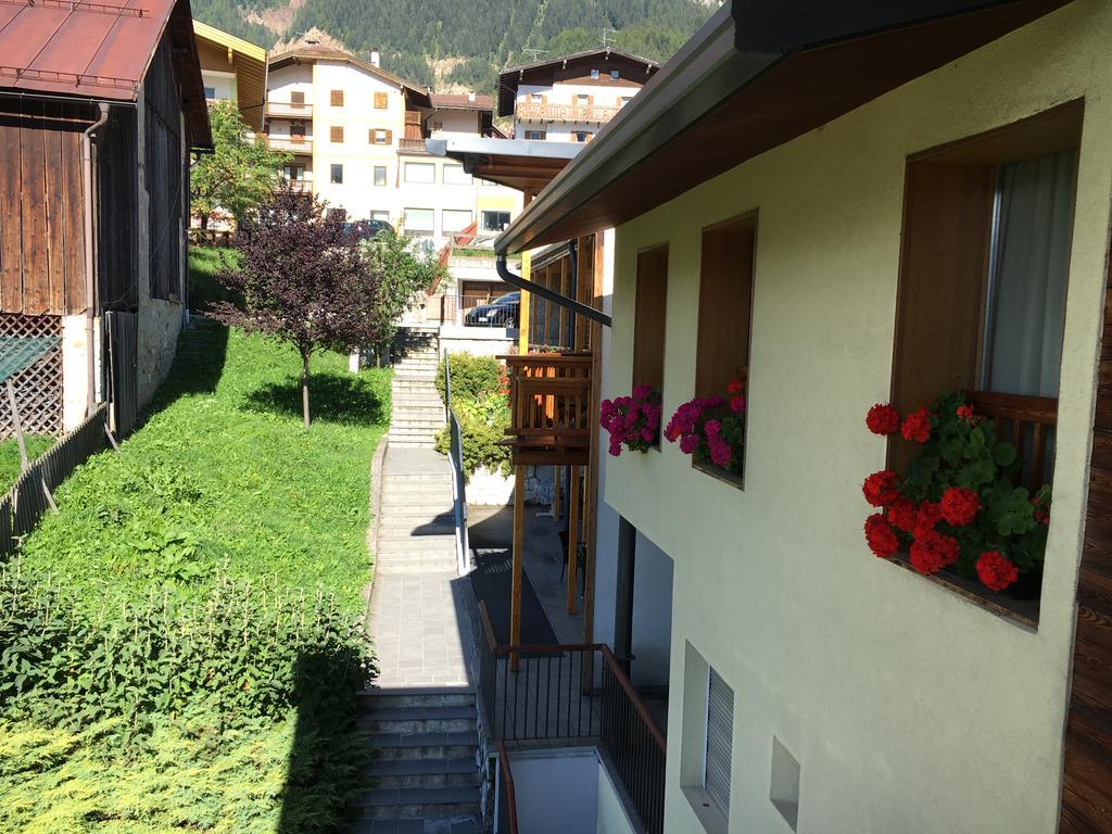 Garni Enrosadira Hotel Vigo di Fassa Luaran gambar