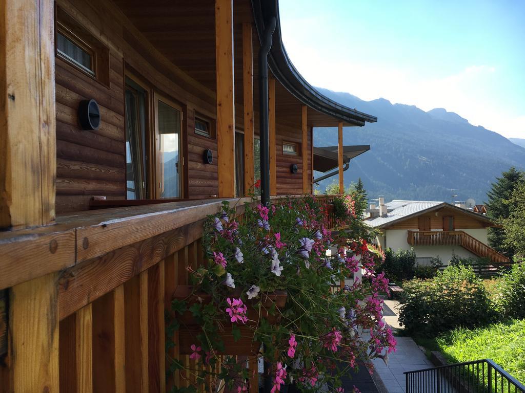 Garni Enrosadira Hotel Vigo di Fassa Luaran gambar