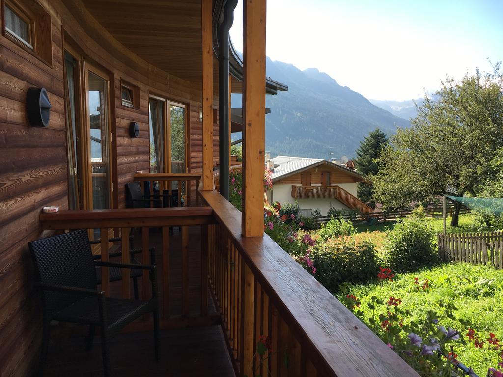 Garni Enrosadira Hotel Vigo di Fassa Luaran gambar