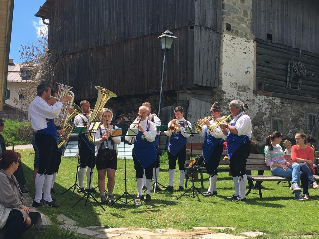 Garni Enrosadira Hotel Vigo di Fassa Luaran gambar