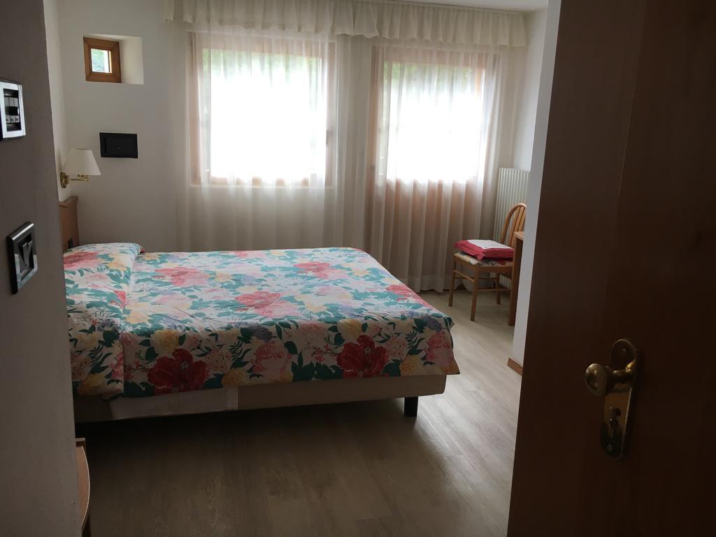 Garni Enrosadira Hotel Vigo di Fassa Luaran gambar